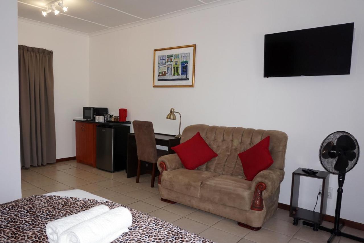 Sheba Rock Guesthouse Mbombela Exteriör bild