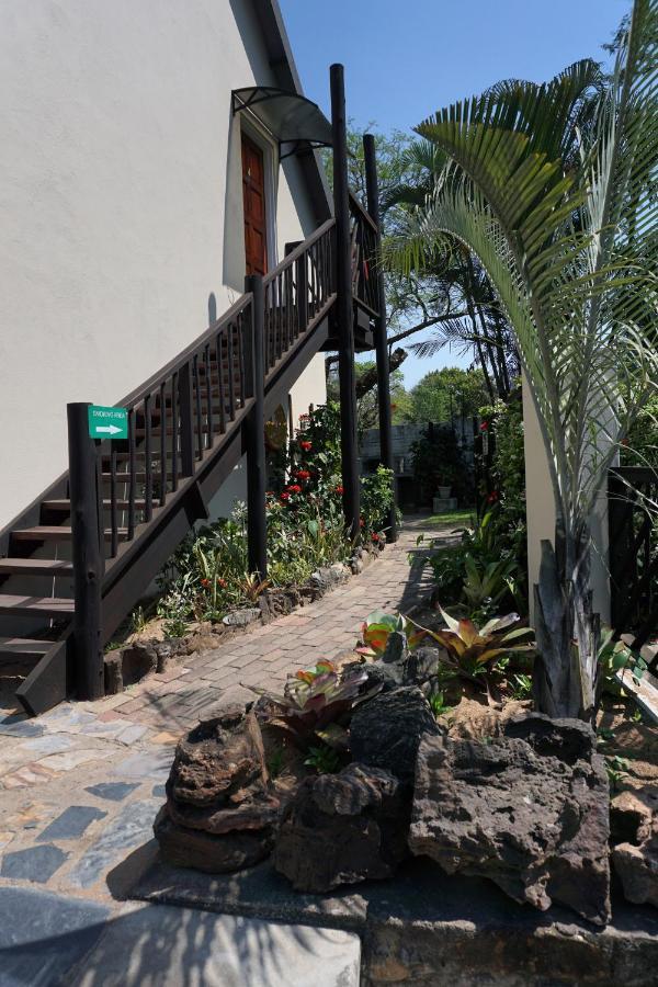 Sheba Rock Guesthouse Mbombela Exteriör bild
